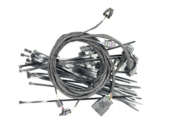 Wiązka 6xPDC i radarów ACC przedniego zderzaka do Audi Q7 4M 2016-2019